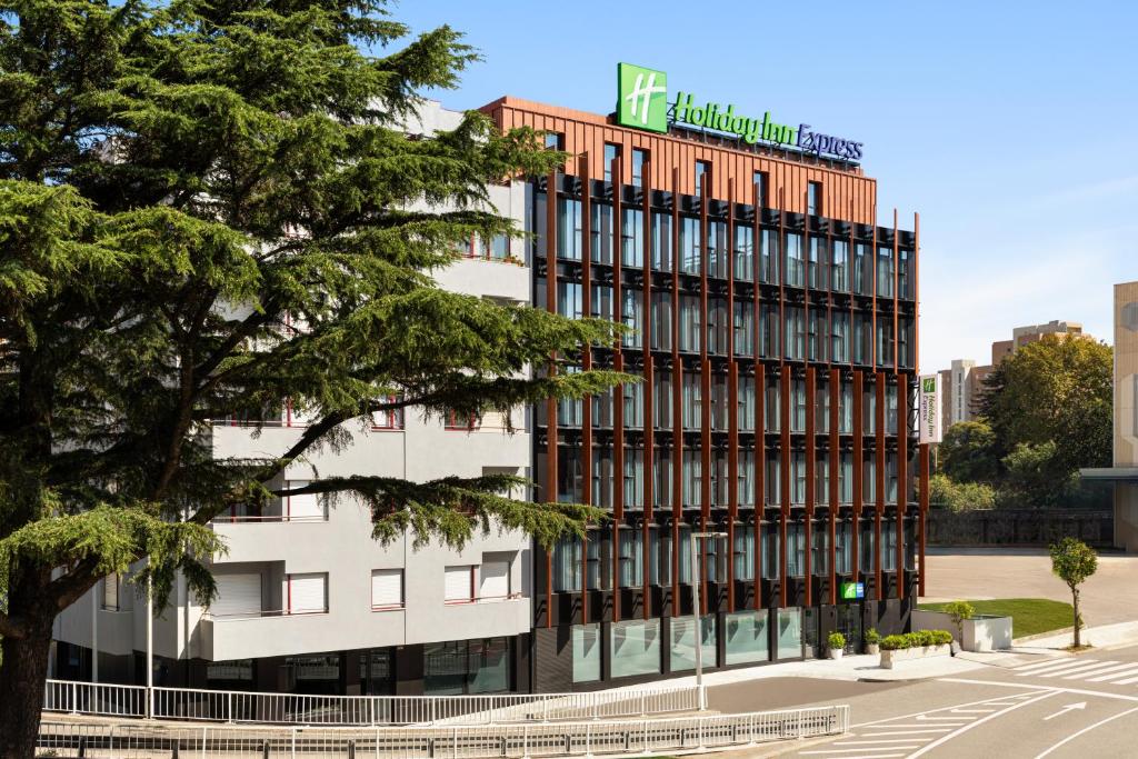 inn 11