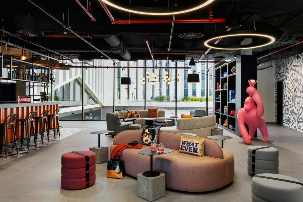 moxy 3