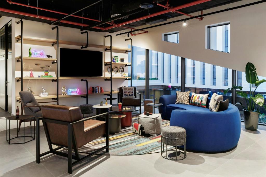 moxy 6